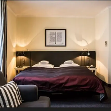 Hotel Western Premier Rebstock 4*